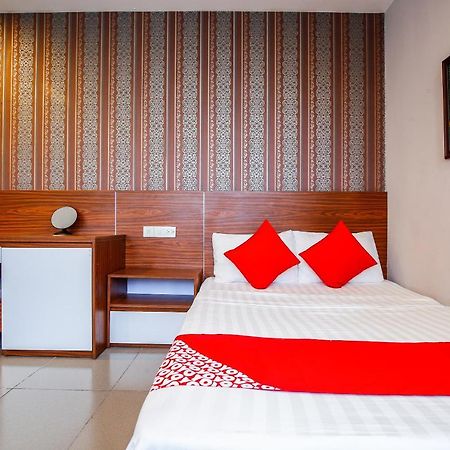Oyo 491 Truong Sa Hotel Đà Nẵng Extérieur photo